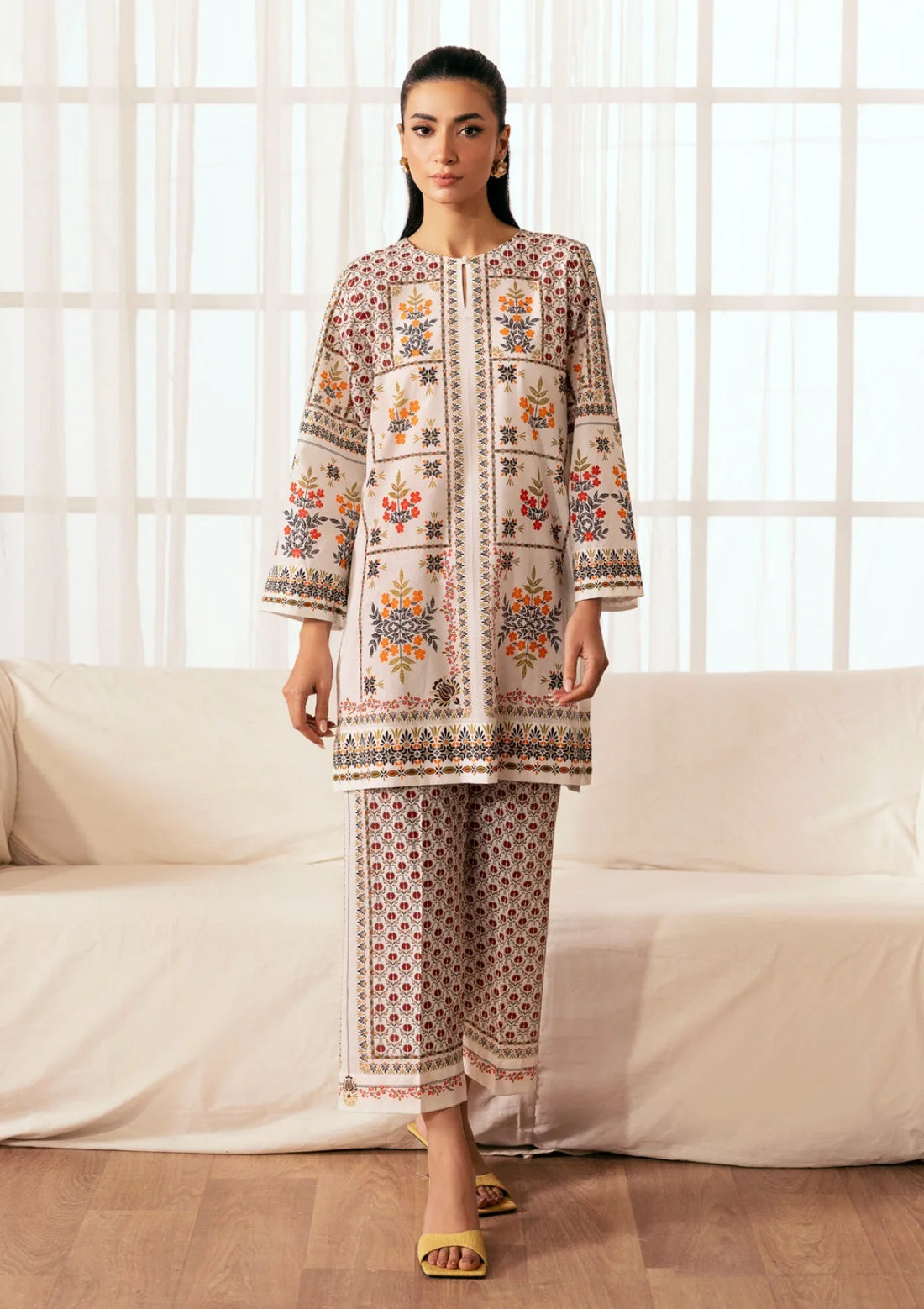 Vintage Inspired Floral Grid Premium digital printed lawn 2-Piece Set