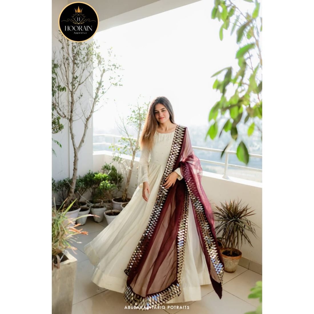 💖✨ Stunning Maxxi Set with Embroidery, Pearls, and Mirror Work Dupatta