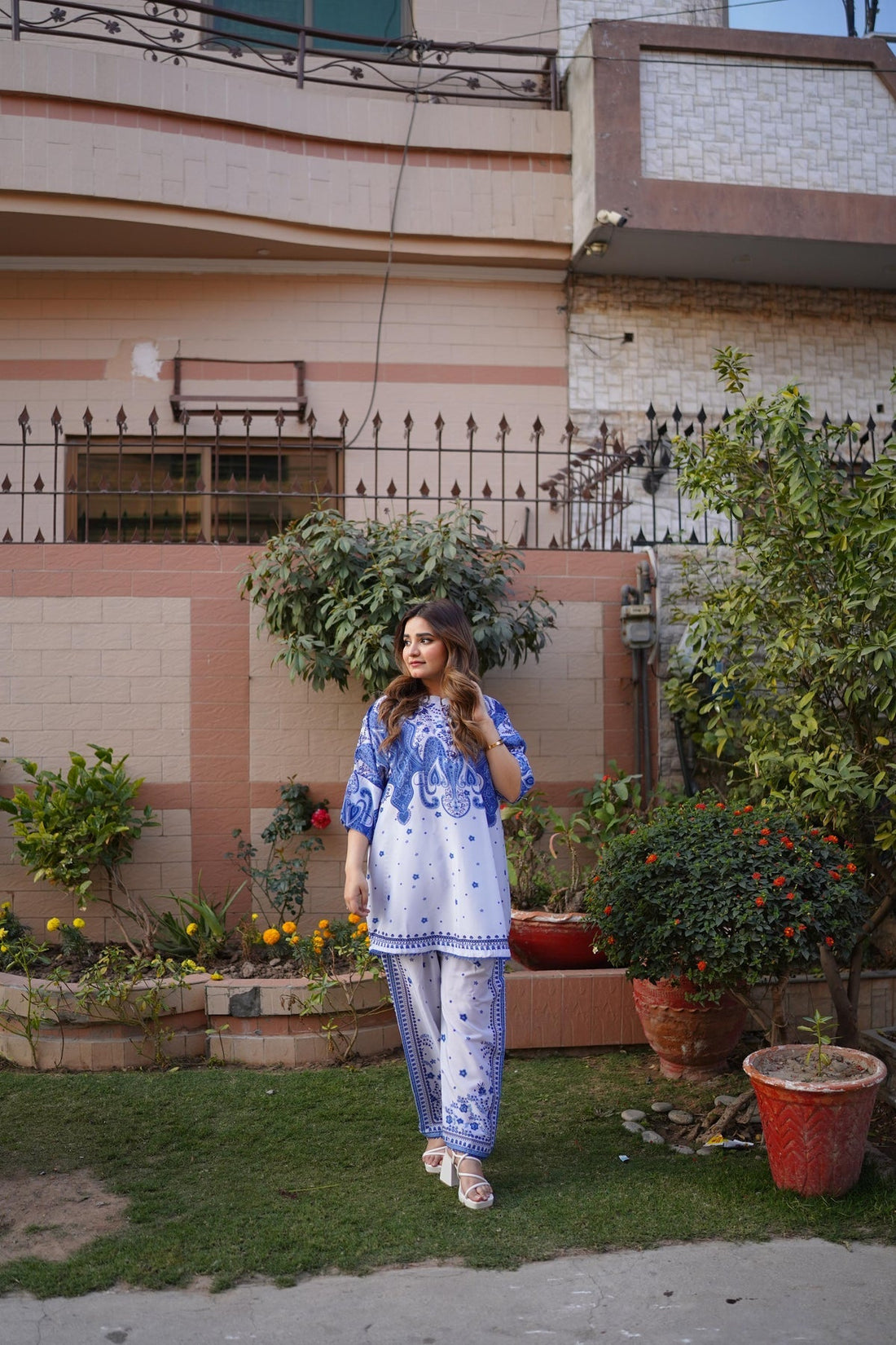 Dilkash Blue /Premium Digital Printed Lawn 2-Piece Kurta Set