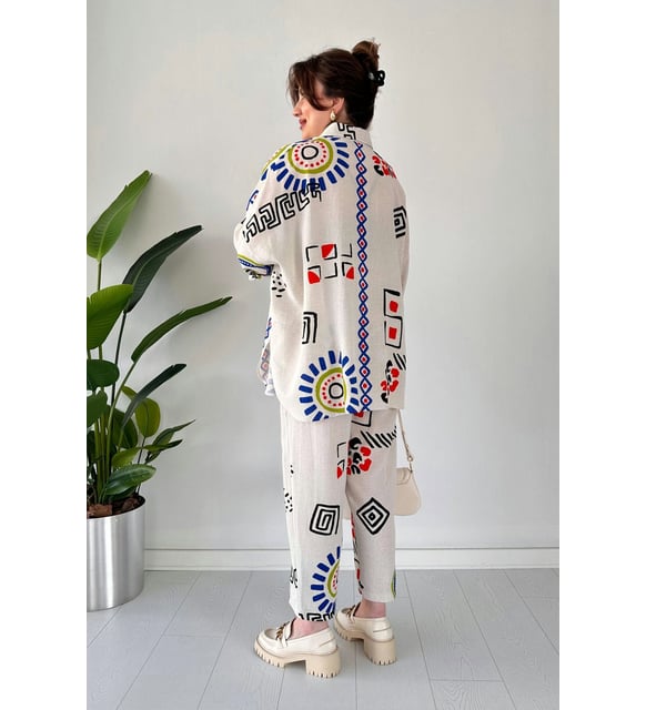 Urban Rhythm - Bold, Bright & Beyond